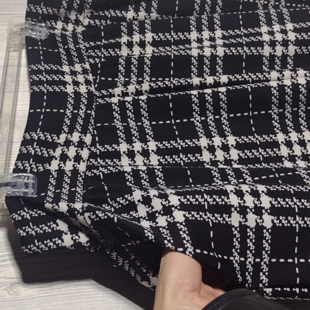 High Waisted B&W Plaid Pants - Picture 7 of 13